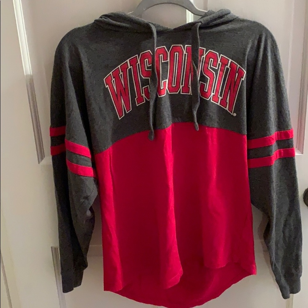 UW Madison sweatshirt